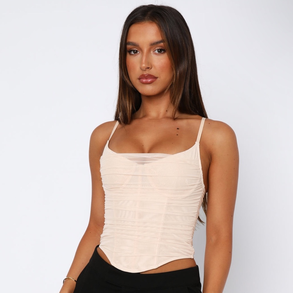 Cream Bustier Camisole with Scoop Neck and Spaghetti Straps - Picture 2 of 5